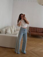 Jeans With Embroidery Detail