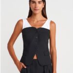 Sleeveless Button Vest