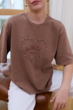 Brown Angel Heart Embellished T-Shirt - Image 2