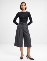 Bermuda Trousers with belt