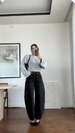HIGH WAISTED PATTERNED BARREL FIT JEANS - Image 3
